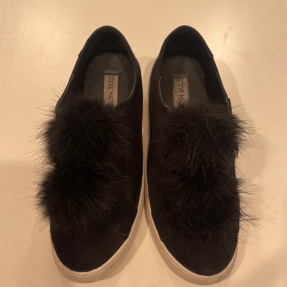 Steve Madden black puff ball sneakers